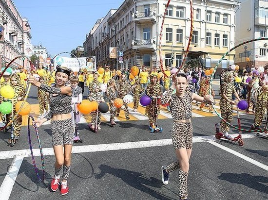 Театрализованным шествием отметят 158-летие Владивостока
