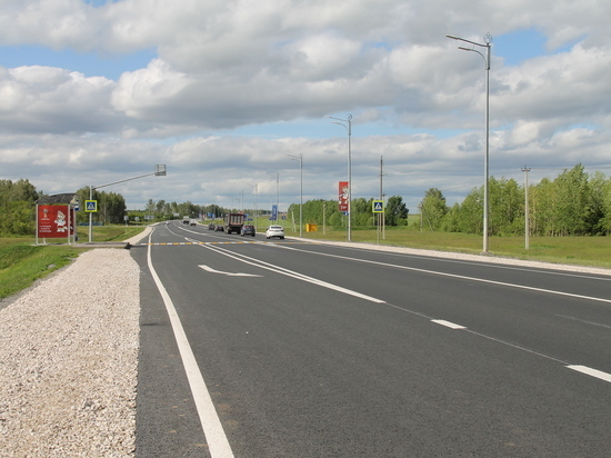 Дорожники обновили дорогу до аэропорта Казань