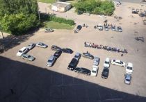 В субботу, 16 июня, в ульяновские автомобилисты устроили флеш-моб против повышения цен на бензин