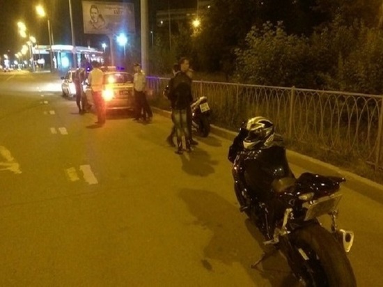 В Казани два байкера попали в аварию, испугавшись инспекторов ДПС
