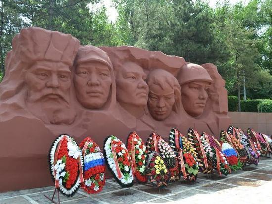 В Калмыкии почтут минутой молчания павших героев