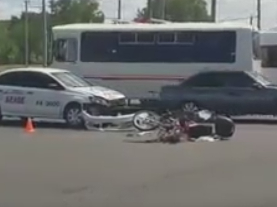 В Оренбурге иномарка сбила мотоциклиста