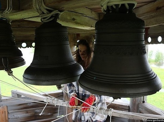 23 новых колокола впервые подадут голос в часовнях Кижского ожерелья