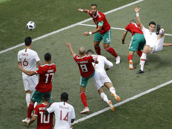 Главный тренер сборной Марокко после матча с Португалией остался недоволен судейством, но гордится своей командой
