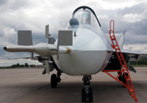Американский военный журнал Military Watch провел сравнительный анализ российского истребителя Су-57 и его главного конкурента - F-35