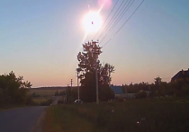 Жители Воронежа, Ельца и многих других населённых пунктов Центрального Черноземья ранним утром 21 июня наблюдали падение метеорита