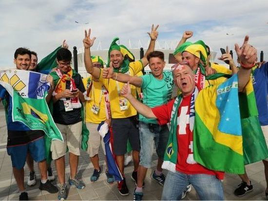 Болельщики Бразилии передали привет Астрахани на ЧМ-2018