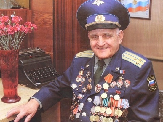 Умер легендарный летчик Иван Леонов