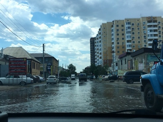 В Астрахани затопило Моздокскую 