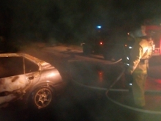 В Узловском районе сгорели два автомобиля