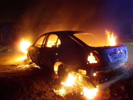 В Оренбуржье за ночь сгорело два автомобиля