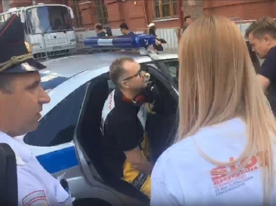 Бывшего мэра Архангельска задержали на Красной площади