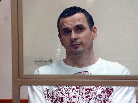 Адвокат объяснил информацию о передаче взрывчатки Сенцову