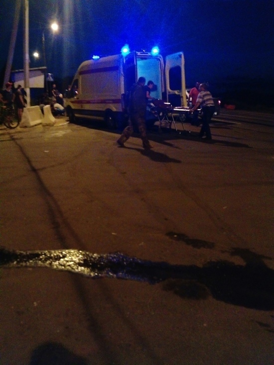 В Мордовии «ВА3-2112» на скорости съехал в овраг, пострадали два человека