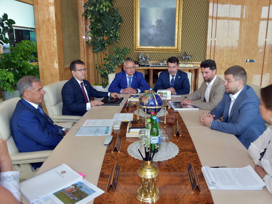 Президент Татарстана встретился с руководством компании «ПремиумСтрой»