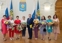 9 июня в Большом зале резиденции губернатора отметили лучших работников социальной отрасли региона