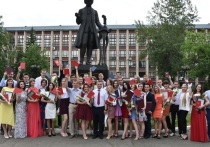 В конце июня в Алтайском техническом университете прошел традиционный ректорский прием, на котором чествовали лучших выпускников вуза