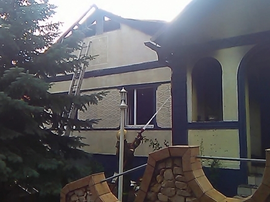 В Ново-Скуратово горел жилой дом