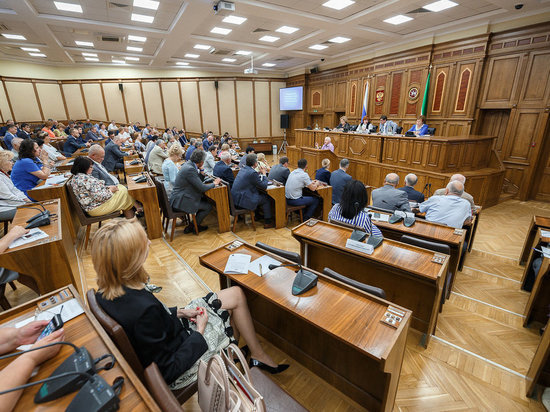 Госсовет Татарстана начал наступление на будущих пенсионеров Госсовет Татарстана начал наступление на будущих пенсионеров