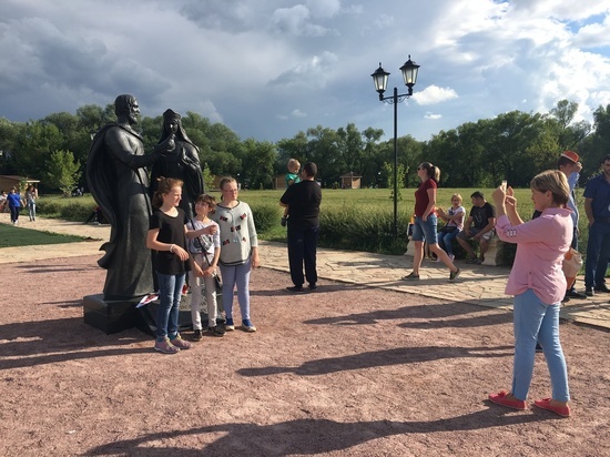 В Серпухове отметили День семьи, любви и верности