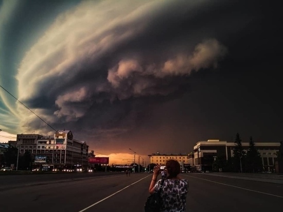 На Барнаул вновь обрушится мощный ураган на следующей неделе
