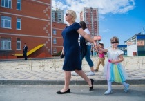 На границе Советского и Кировского районов Волгограда готово принять 260 малышей трехэтажное дошкольное учреждение
