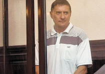 Суд в Кемерове арестовал до 7 сентября начальника первой службы пожаротушения по Кемеровской области Андрея Бурсина