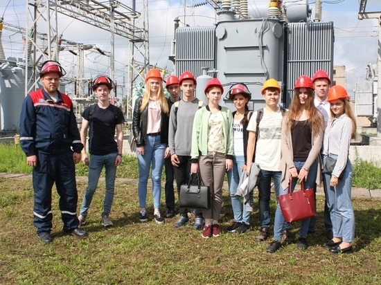 Специалисты Ивэнерго познакомили студентов ИГЭУ с работой подстанции «Ивановская-6»