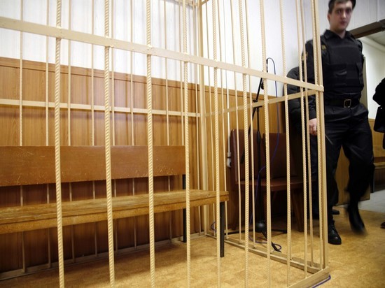 Жительница Подмосковья решила воспользоваться услугами реабилитационного центра, сотрудники которого насильно пытались увезти зависимого