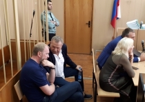 В жаркий день 13 июля в Куйбышевском суде решалась ни много ни мало репутационная судьба Эрмитажа