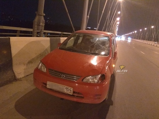 Пешеход скончался в ДТП на Бугринском мосту