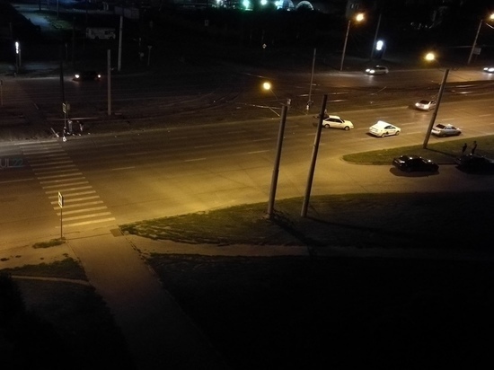 В Барнауле сбили двух человек на «зебре», подросток скончался