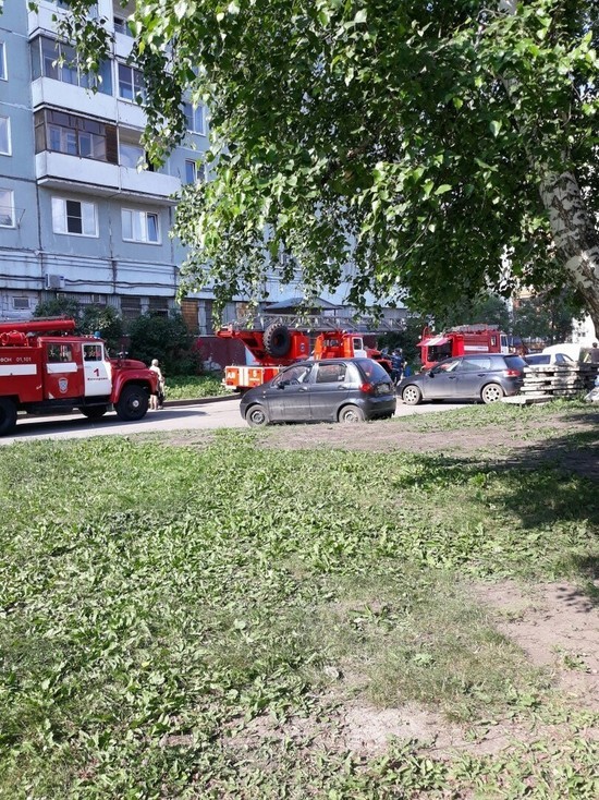 15 июля на улице Химиков в жилом многоквартирном доме произошёл пожар.