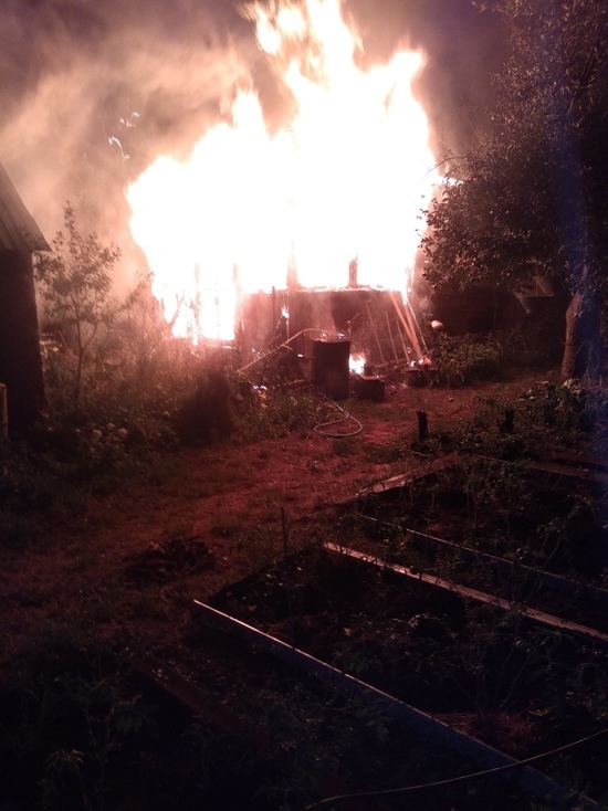 На юге Тамбова сгорел жилой дом