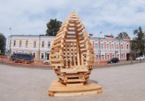 Участники конкурса с 12 по 14 июля создавали архитектурные объекты из дерева