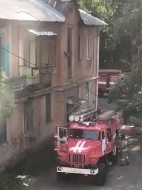 В Кемерове неизвестный поджёг дом с газовой магистралью