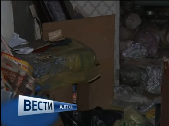 В Барнауле нашли труп женщины, пролежавший в квартире 10 лет