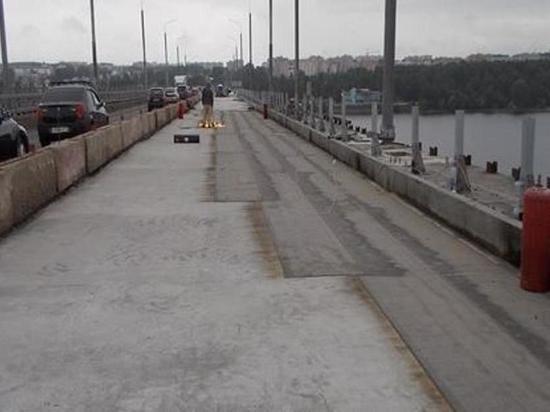 Сегодня на костромском мосту через Волгу заработают реверсивные светофоры