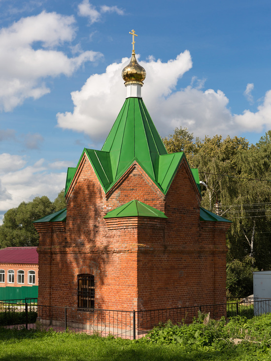 Какие уникальные церквушки можно увидеть на границе Московской, Калужской и Тульской областей
