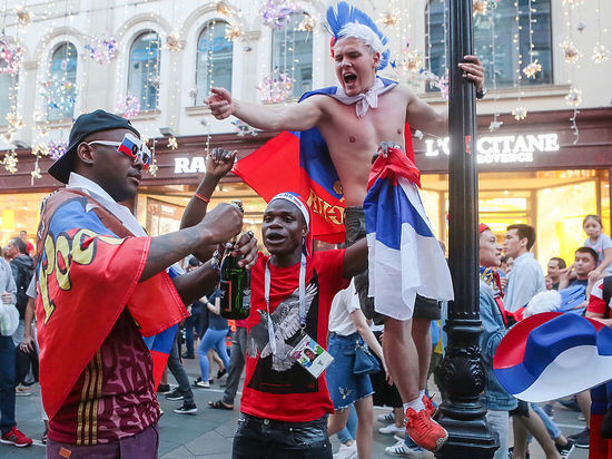 Звездные болельщики ответили на просьбу Минниханова к Путину вернуть пиво