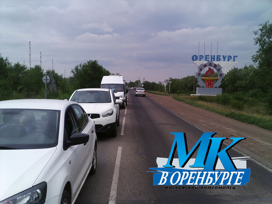 Из-за дорожных работ возле Кушкулей в Оренбурге случился транспортный коллапс