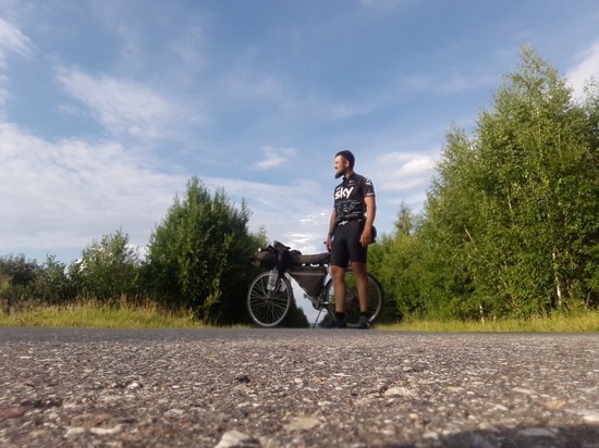 Омич решил добраться до Исландии на велосипеде: «Природа меня сдувала обратно в Омск»