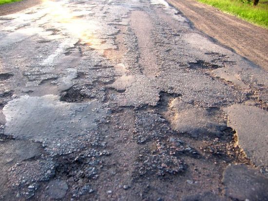 «Без воздуха, без воды, без дорог»: жители Ташлинского района жалуются губернатору на нефтедобычу