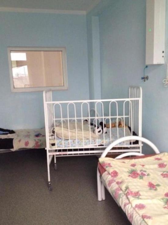 «Больница страшнее болезни»: оренбуржец возмущен лечением двухмесячного ребенка в «инфекционке»
