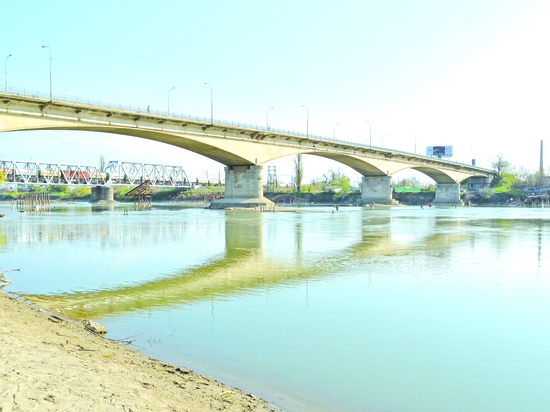 Яблоновский мост становится небезопасным
