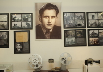Летом 1951 года студент Ленинградского института киноинженеров Вячеслав Коротков отдыхал в родном Дзержинске