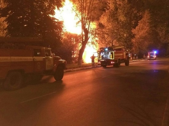 Сгорел деревянный дом на улице 50 лет Победы