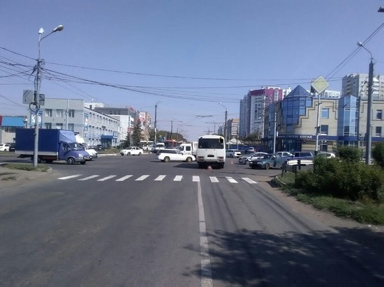 В Оренбурге во время столкновения трех машин и автобуса пострадал 13-летний мальчик