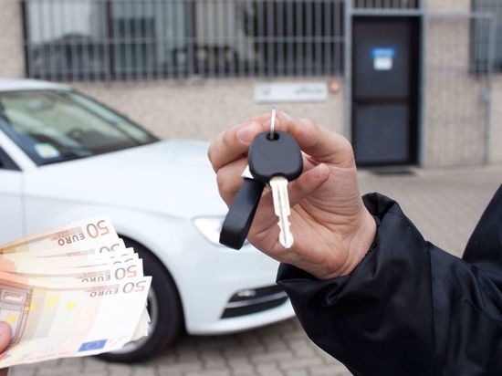 В Тверской области мужчина продал чужой автомобиль за 5000 рублей