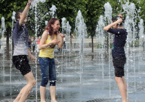 Настоящая жара-жара в столице хотя и не так часто донимает москвичей, но все же она бывает и в не аномальное лето